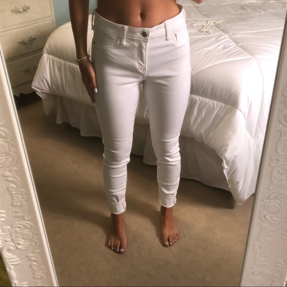 Abercrombie and Fitch White Skinny Jeans